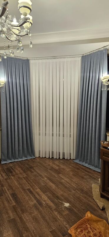 Pərdə və tüllər: Pərdələr otağa zəriflik və rahatlıq gətirir. Klassik üslubda dizayn — 17