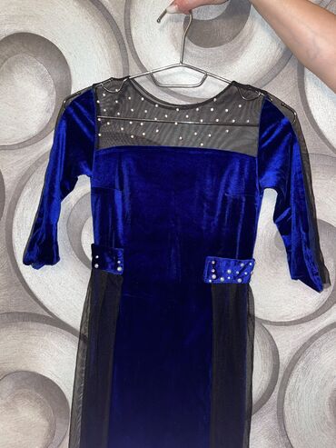 ağ donlar instagram: Вечернее платье, Миди, M (EU 38)