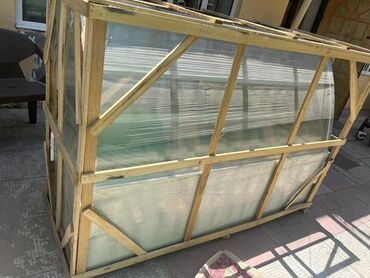 Soyuducu vitrinləri: Kafe və fast-food üçün peşəkar avadanlıq dəsti 1) Şüşəli soyuducu — 7