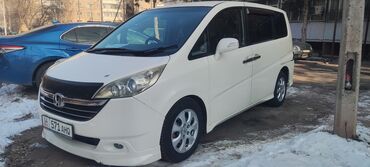 honda минивэн: Honda Stepwgn: 2005 г., 2 л, Автомат, Бензин, Вэн/Минивэн