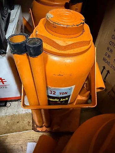 hidravlik tormuz: Hidravlik butulka domkratları - Daşıma qabiliyyəti: 32 ton və 50 ton — 1