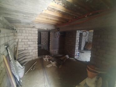 Həyət evləri və villaların satışı: 4 otaqlı, 195 kv. m, Kredit var, Orta təmir — 30