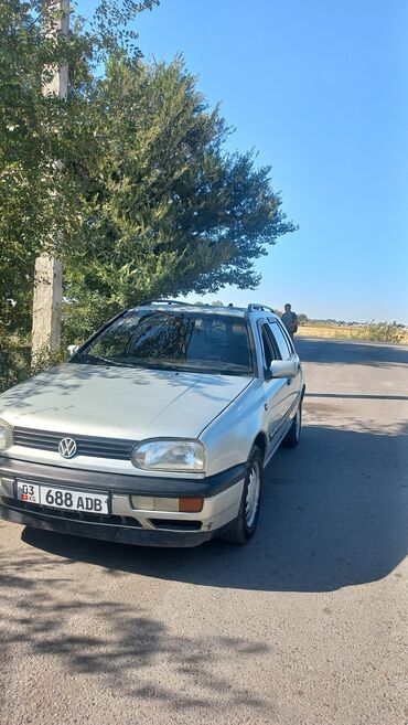 голф вариант: Volkswagen Golf: 1993 г., 1.6 л, Механика, Бензин, Хетчбек