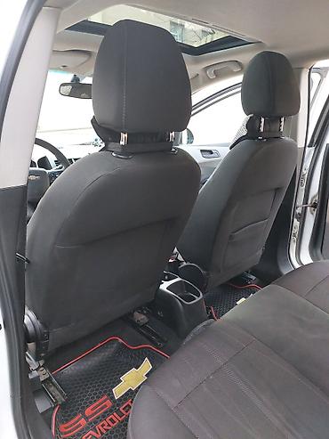 Chevrolet: Chevrolet Aveo: 1.4 l | 2013 il 220000 km Sedan — 7