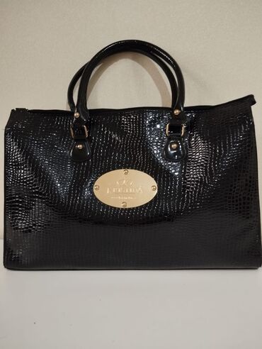 Çantalar: Sumka razmer hun 35 en 50 sm təmiz dəri alinib 299 azn — 5