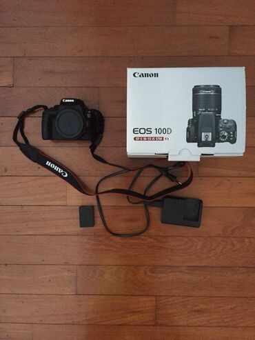 Fotokameralar: Canon EOS 100D body Lens yoxdur, sadəcə body satılır Canon 700D ilə