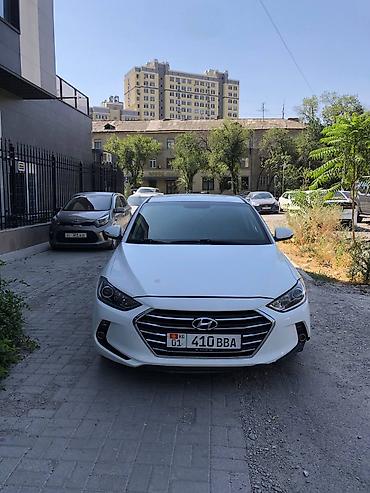 e6 3: Hyundai Avante: 2018 г., 1.6 л, Автомат, Бензин, Седан — 5