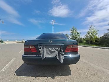 e 250 cdi: Mercedes-Benz E 240: 2.4 l | 1999 il Sedan — 10