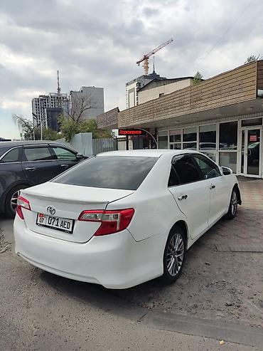 япошка автомобил: Toyota Camry: 2013 г., 2.5 л, Автомат, Бензин, Седан — 2