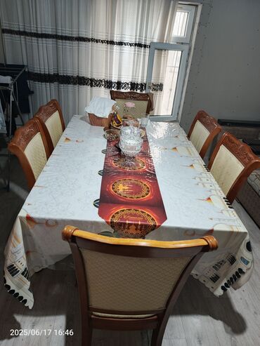 демир гапылар: Qonaq otağı üçün, 6 stul