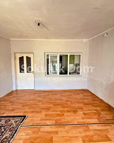 барачный дом: 🏠Продается дом в с. Сокулук 🟡 Комнаты: 4 🟡 Дополнительно: Продается — 5
