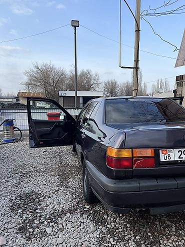 Volkswagen: Volkswagen Vento: 1993 г., 1.8 л, Механика, Седан — 4