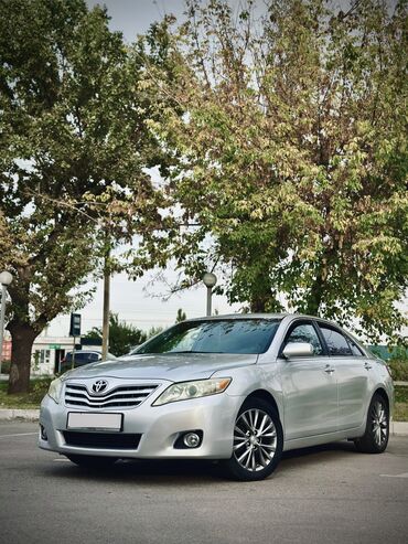 автомобили легковые: Toyota Camry: 2011 г., 2.5 л, Автомат, Бензин, Седан