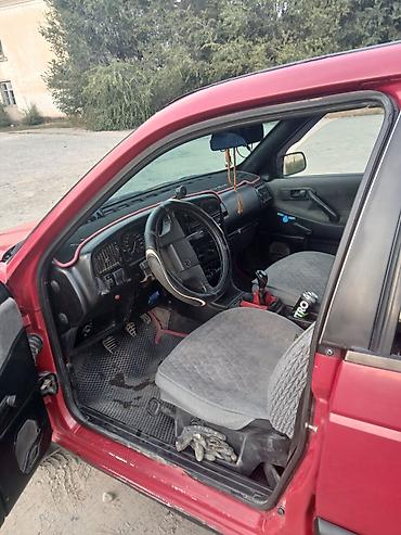 Volkswagen: Volkswagen Passat Variant: 1992 г., 1.8 л, Механика, Бензин, Универсал — 9