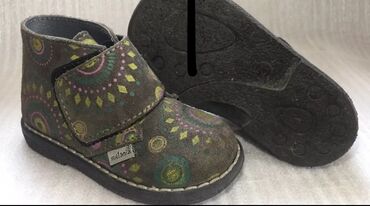 Uşaq ayaqqabıları: Botinkalar, sapoqlar 1-4 yashli uwaqlarchun chox rahat . Her bir -da lalafo.az — 2 Uşaq ayaqqabıları: Botinkalar, sapoqlar 1-4 yashli uwaqlarchun chox rahat . Her bir — 2