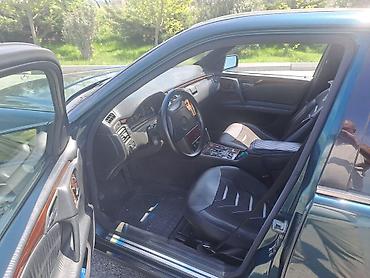e 250 cdi: Mercedes-Benz E 240: 2.4 l | 1999 il Sedan — 4