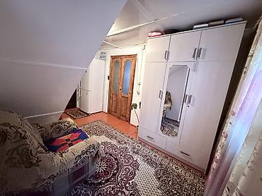 Продажа коттеджей и домов: Двухэтажный дом с двором и хозяйственными постройками, 13 соток село — 7