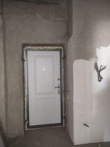сдаю квартиру мкр жал: 2 комнаты, 70 м², 2 этаж, ПСО (под самоотделку)