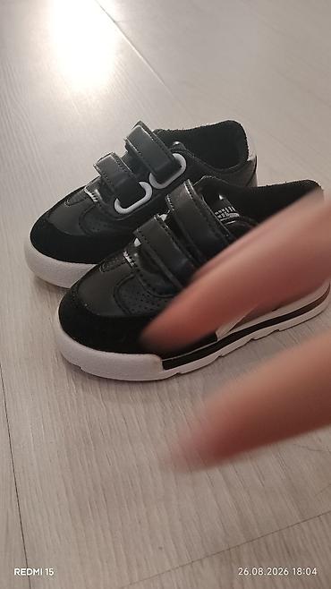 nike react: Новые детские кроссовки, размер 24 (маломерят на ВЫГОДА: Кроссовки — 1