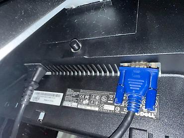 Monitorlar: Dell monitor - Tam işləkdir, ekranında heç bir problem, ləkə və ya — 2