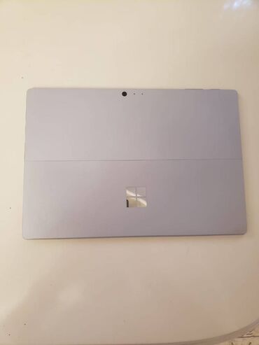Ноутбуки: Ультрабук, Microsoft Surface, Intel Core i7 — 8