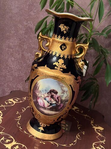 ваза напольная стеклянная высокая без узора: Cexslavakiya istehsali boyuk vaza tecili satilir