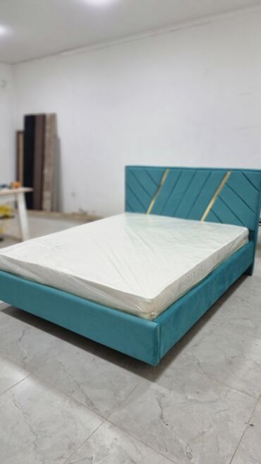 Двуспальные кровати: Двуспальная кровать, Новый, С мягкой обивкой, длина - 200 см — 5