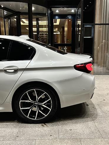 BMW: BMW 5 series: 2021 г., 2 л, Автомат, Гибрид, Седан — 5