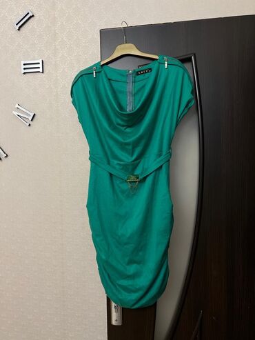 Женская одежда: Коктейльное платье, L (EU 40)