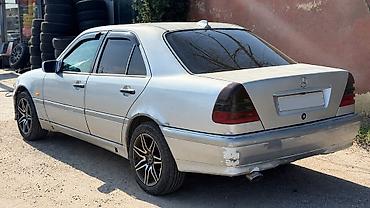 lada masin: Mercedes-Benz C-Class: 1.8 l | 1995 il Sedan — 2