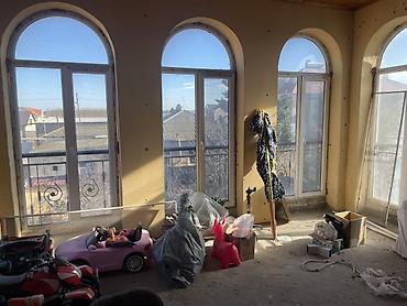 Həyət evləri və villaların satışı: 6 otaqlı, 200 kv. m, Kredit yoxdur, Orta təmir — 11