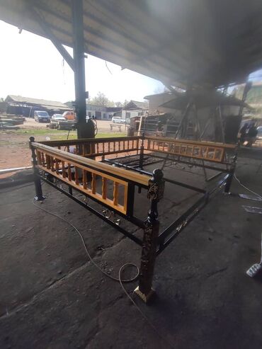 Тапчаны: Тапчан 3 x 3 x 1 м, Металл at lalafo.kg — 3 Тапчаны: Тапчан 3 x 3 x 1 м, Металл — 3