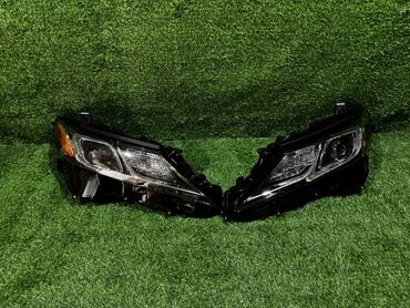 меняю дом на авто: Комплект передних фар Toyota 2019 г., Япония