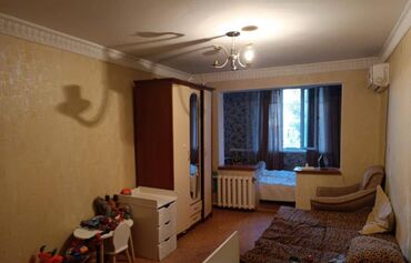 ошский район: 1 комната, 37 м², 104 серия, 4 этаж, Старый ремонт