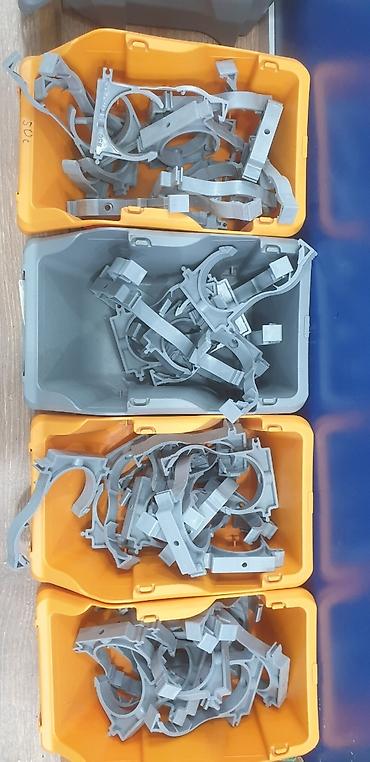 Седёлки для труб: Белая одинарная опора TEBO с защелкой. Предназначена для надежной — 2