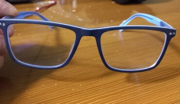 продать очки для зрения: Продаю очки для зрение 0,75 левый правый-1,0 фирма Ray-Ban с одними