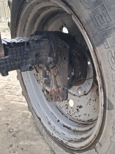 Traktorlar: Belarus 80.1 traktor - Model: Belarus 80.1 (etiket üzərində “80.1”) - — 10