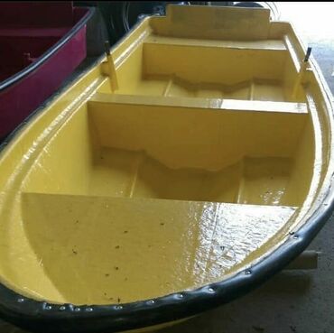 водные скутеры цена: Лодки из стекловолокна. Большая: Длина: 4,20м Ширина: 1,4м Вместимость