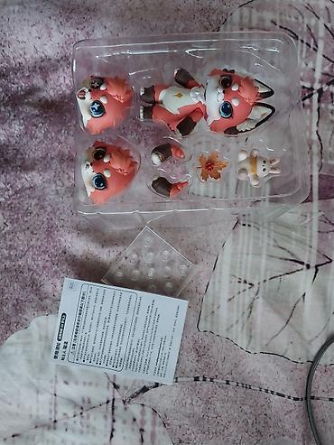 Oyuncaq fiqurlar: Məhsul: Good Smile Company tərəfindən 2011-ci il seriyasından — 2