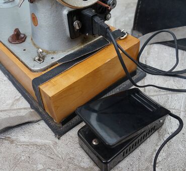 Qədim tikiş maşınları: Tikiş maşını "Podolsk 2M-33" Təzə vəziyyətdə, çox az istifadə olunmuş — 12