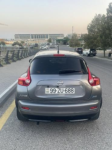 audi 6: Nissan Juke: 1.6 l | 2012 il Krossover — 4