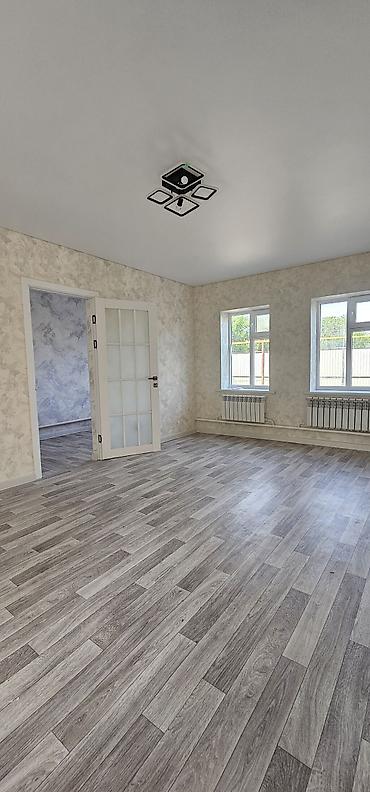 Продажа коттеджей и домов: Продаётся благоустроенный дом 80 кв.м. на участке 3 сотки по — 14