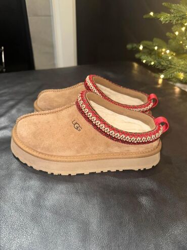 heklane papuče za odrasle: Ugg slippers, color - Brown, 39