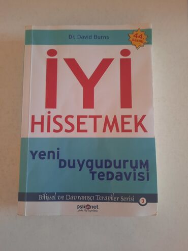 Bədii ədəbiyyat: Dr. David Burns-un "İyi Hissetmək" kitabı. Bu kitab yeni duyğu