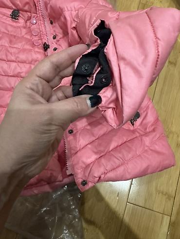 Üst geyimləri: Moncler qadın/qız üçün qışlıq şişmə gödəkçə Qollari çixarmaq və salmaq — 5