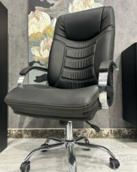 Ofis və oyun kresloları: Yeni, Təkərli, Qolları tənzimlənir, Dəri — 18