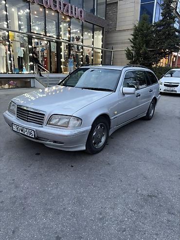 lexus ct 200: Mercedes-Benz C 200: 2 l | 1997 il Universal — 2