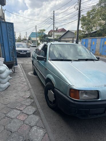 пасат в4: Volkswagen Passat: 1992 г., 1.8 л, Автомат, Бензин, Седан