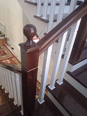 Деревянные лестницы: Деревянная лестница Для дома, Вид дерева: Орех, Форма лестницы: Много-маршевая, Стиль: Классический — 26