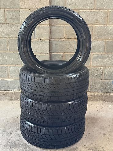 Комплект зимних шин Sailun Atrezzo Ice Blazer - Размер: 245/50 R20 -